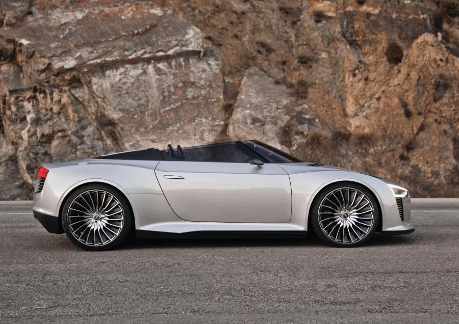  Audi e-Tron Spyder Concept 2010 года  (фото 15 из 105)
